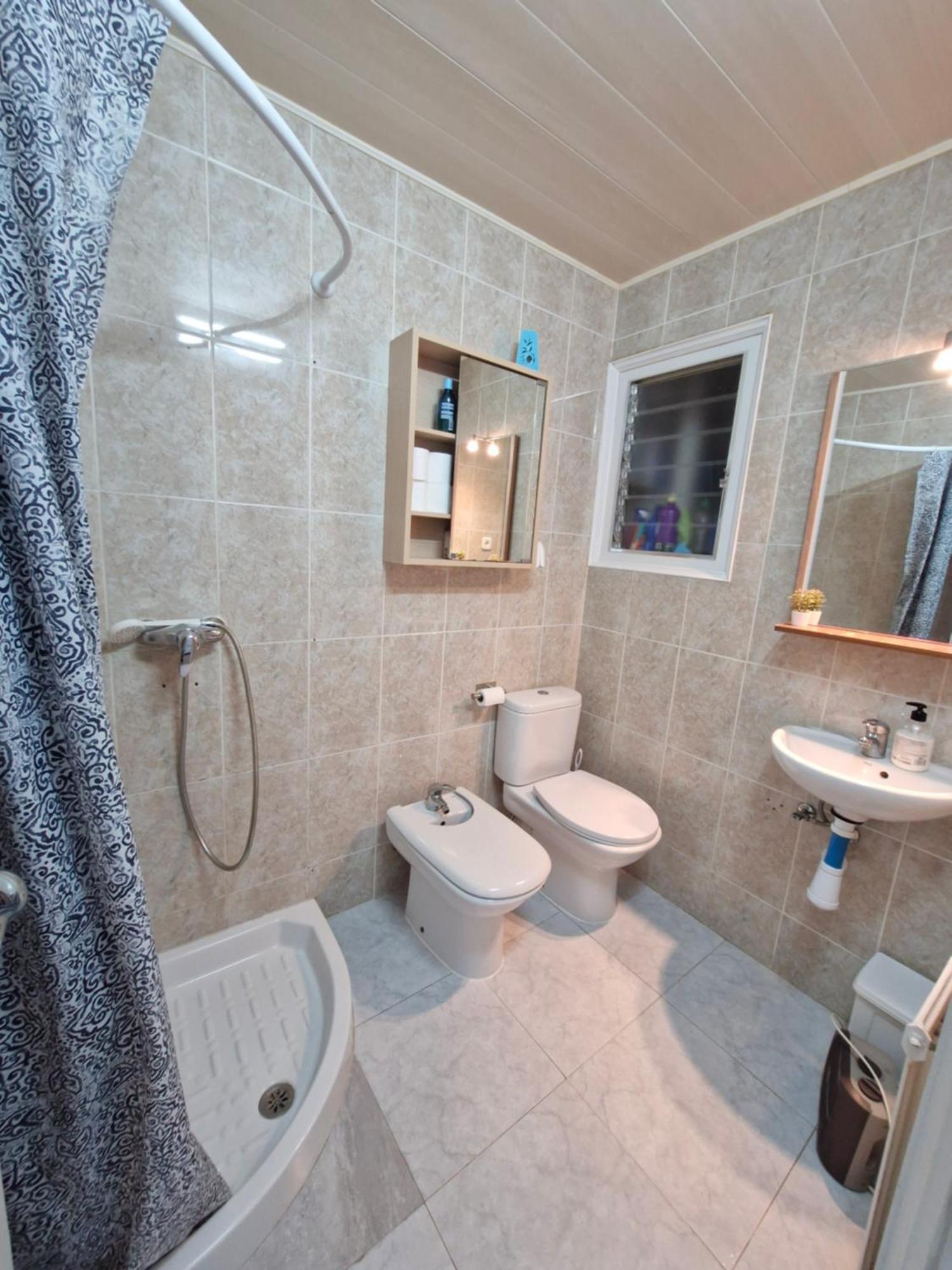 Apartamento Alma Салоу Экстерьер фото